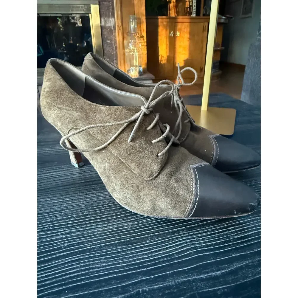 Vintage Bandolino Collection Brown Suede and Leather Tie Up Heels Sz. 7.5